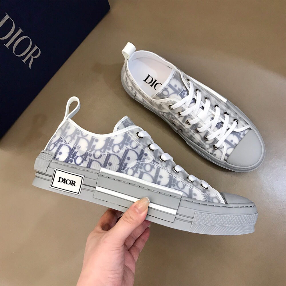 B23 LOW-TOP SNEAKER