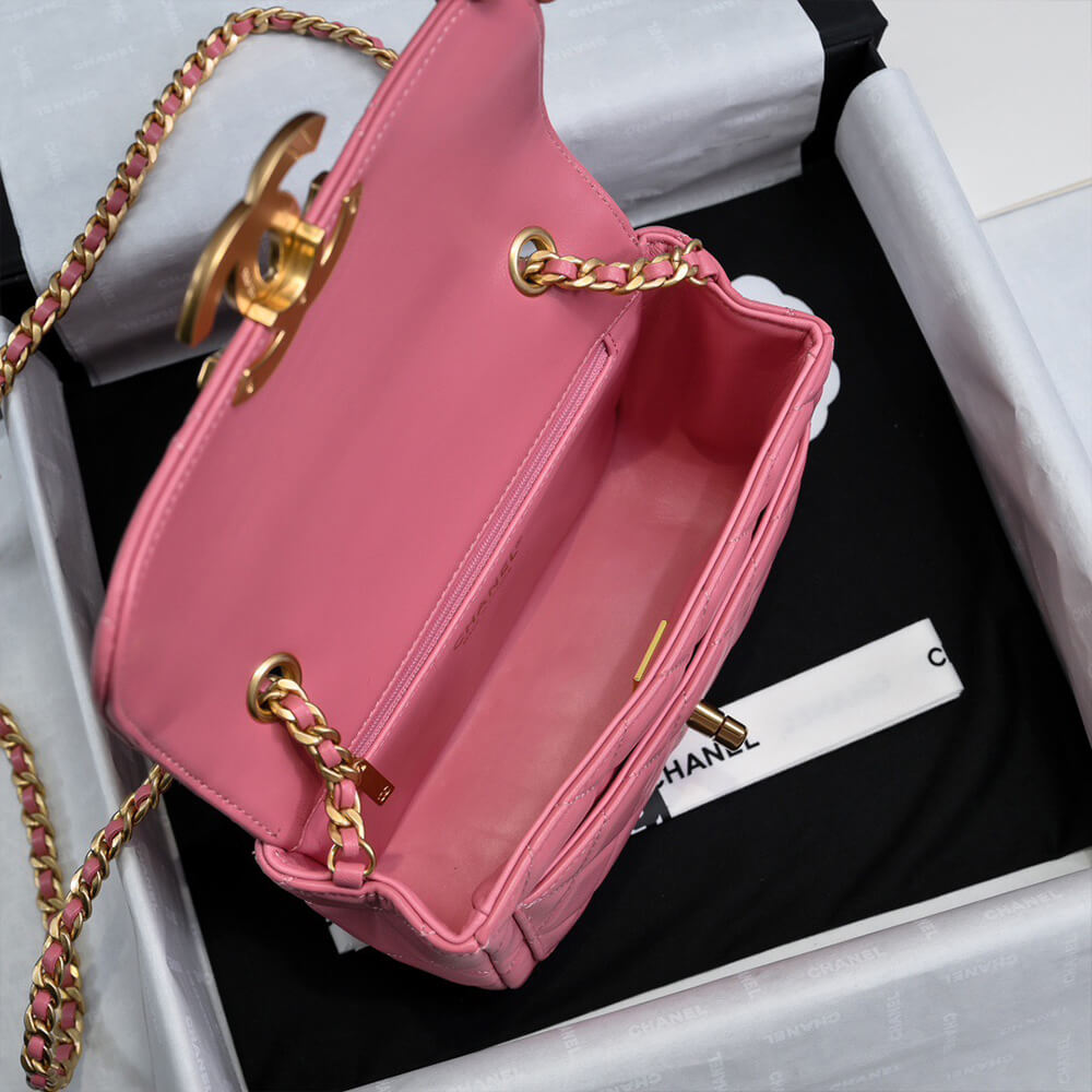 CHANEL MINI FLAP BAG  (high-end grade)