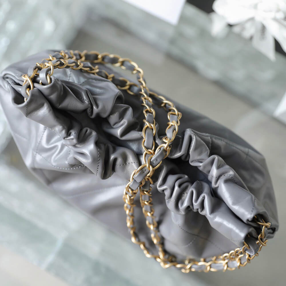 CHANEL 22 SMALL HANDBAG(high-end grade)