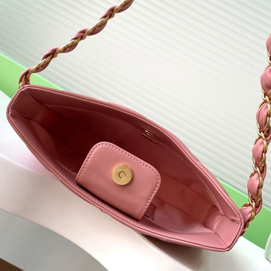 CHANEL Hippie Bag