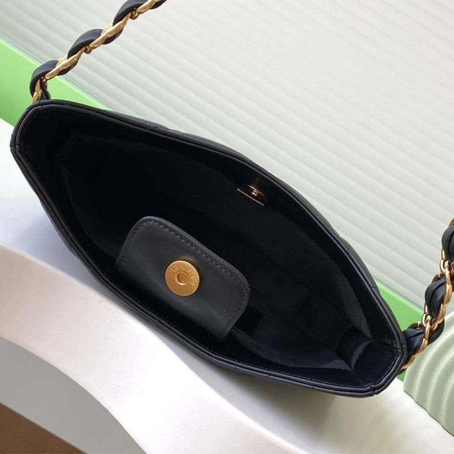 CHANEL Hippie Bag