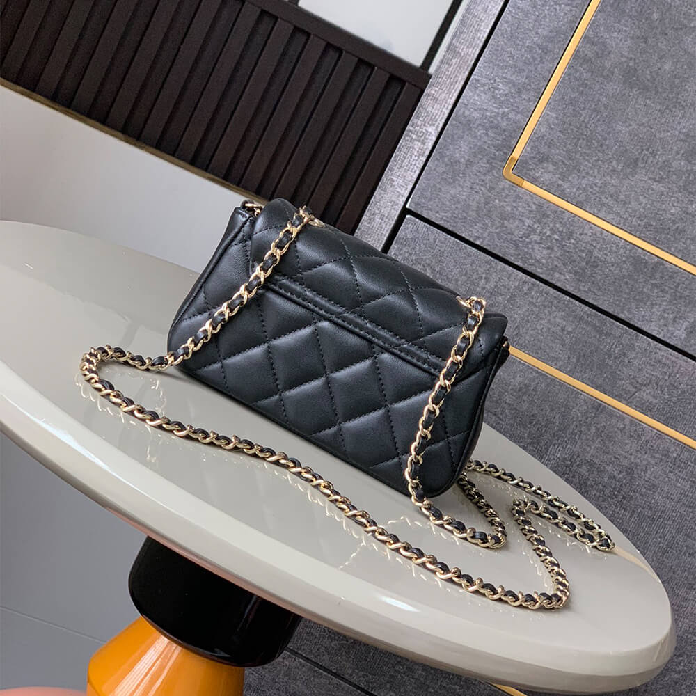 Chanel Clutch with Chain(HIGH-END GRADE)